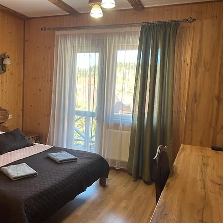 Zarichna Lyks Гостьовий будинок 3*